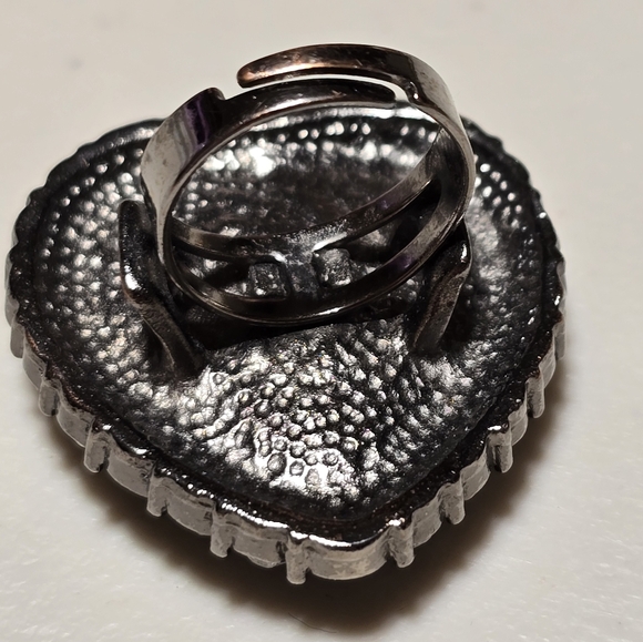 Expandable Black Faceted Heart With Outter Bling Ring L4 Pre Owned - Picture 2 of 2